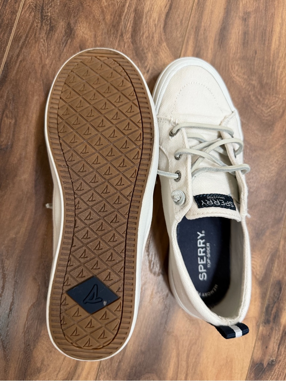 Sperry Canvas Boat Shoes in white 5 size - Picture 3 of 5